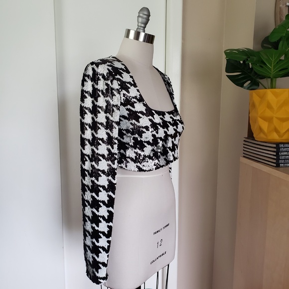 Stylish Sequins Crop Top Size Small - Picture 2 of 14